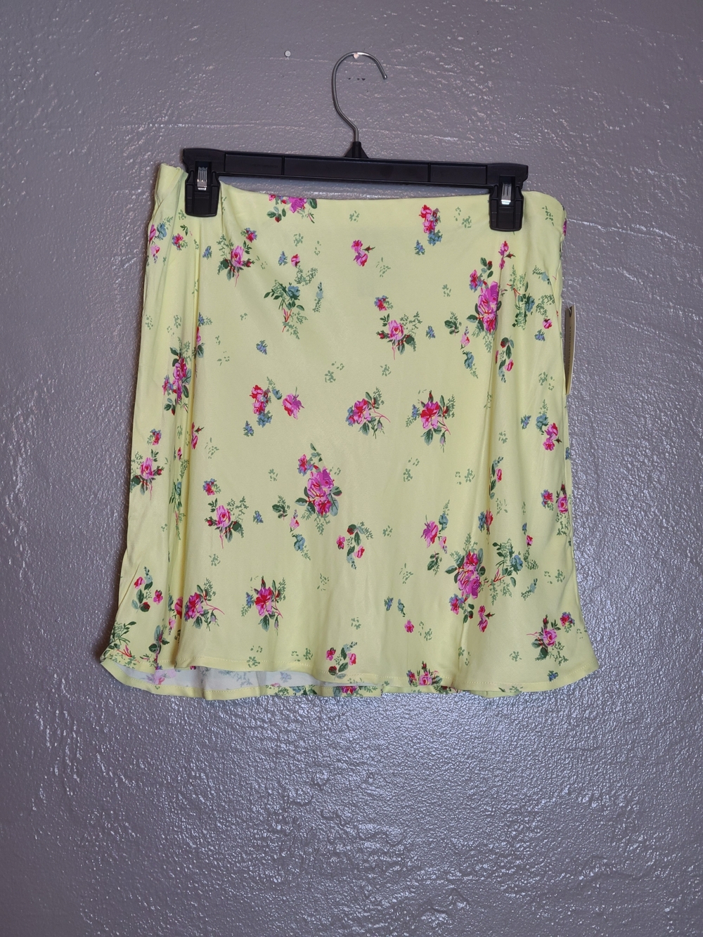 Anthropologie Womens Elegant Yellow Floral Mini Skirt with Pink Accents Medium - Picture 2 of 10